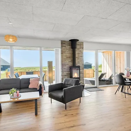 Stunning In With House A Panoramic View 펜션 Skjern
