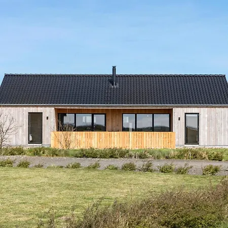 Feriehus 4 Bedroom In